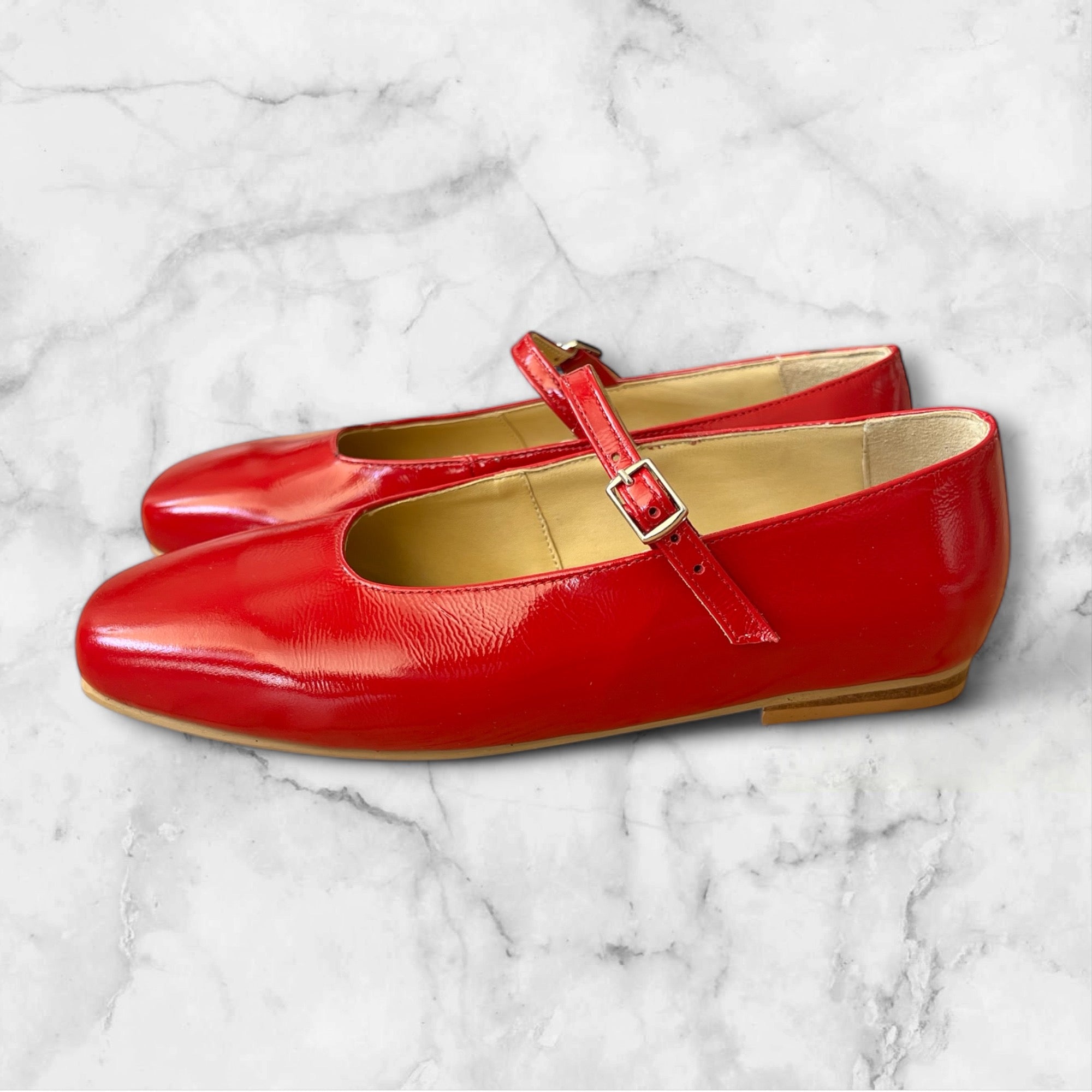 850 Mary Jane Red