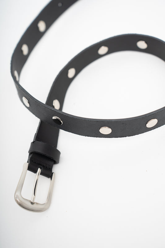 01 Cinturón negro tachas