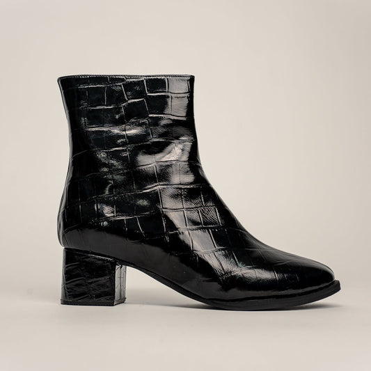 600 Black